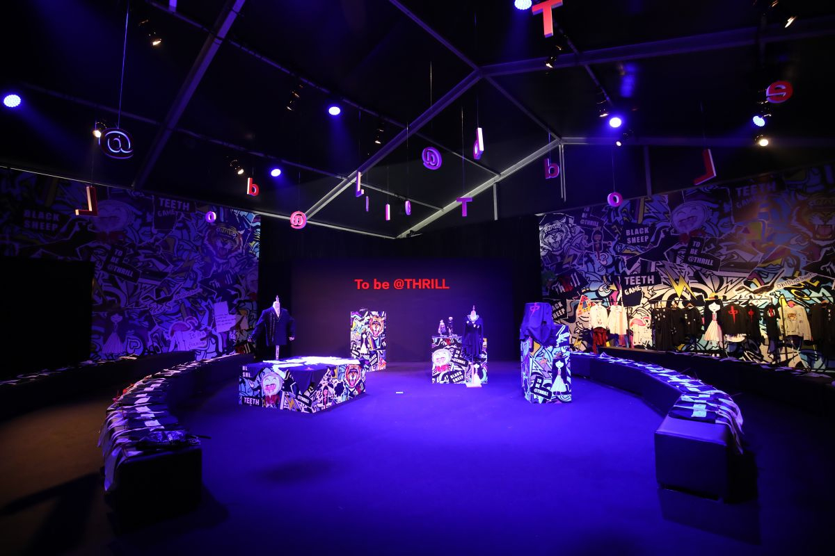 
	上海时装周


	Shanghai Fashion Week
